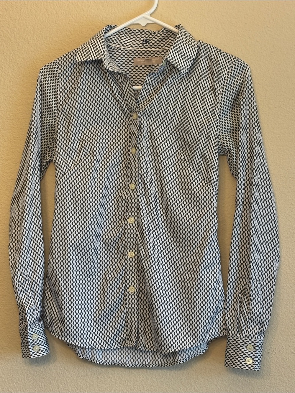 Banana Republic Black and White Geometric Button-Up Blouse